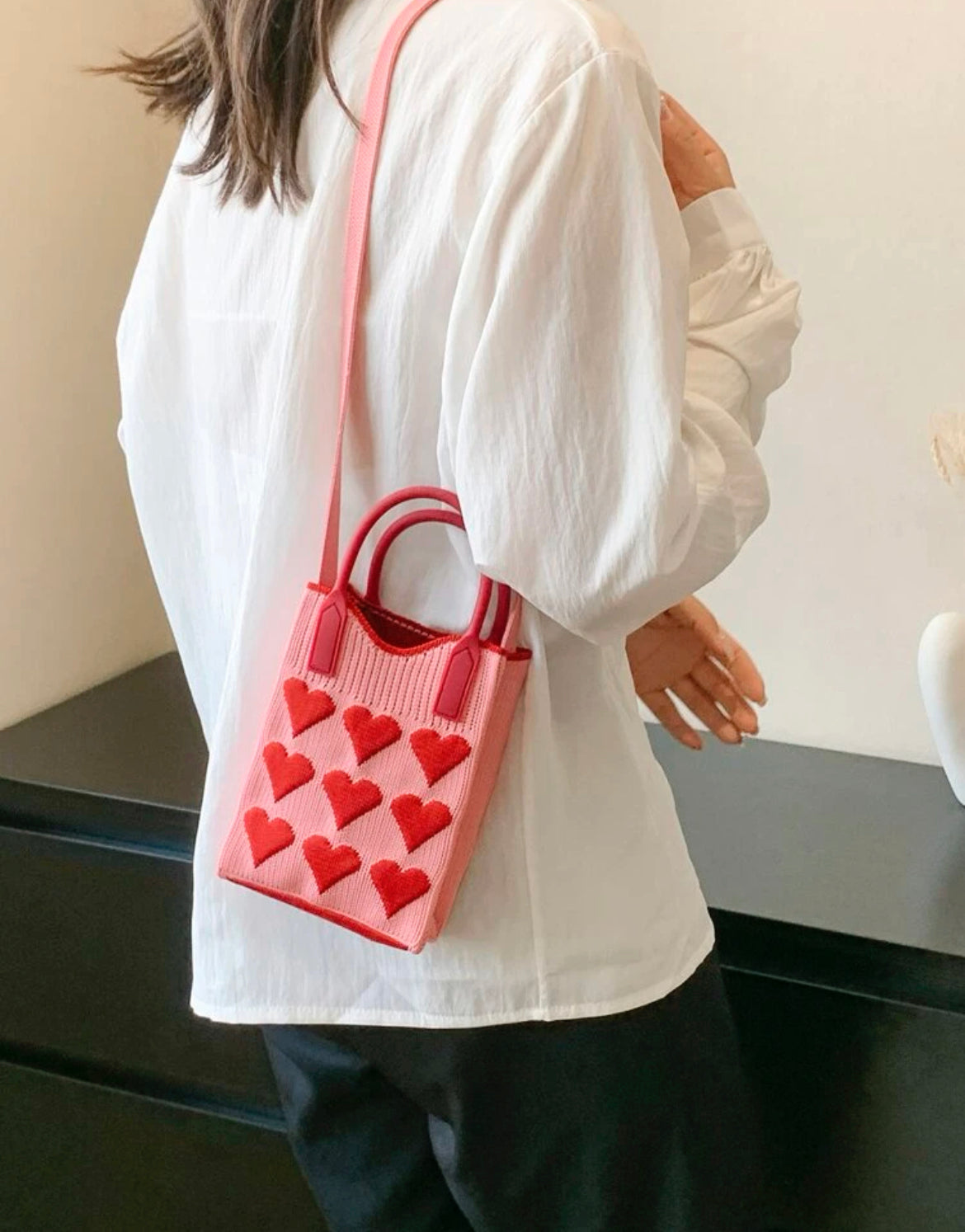Queen of Hearts Sling Bag (Red)
